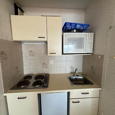 Appartement T2 Avec Balcon Et Vue Mer, 1Er Etage, Ascenseur, Tv, Cuisine Equipee - Fr-1-197-466 莱萨布勒-多洛讷 外观 照片