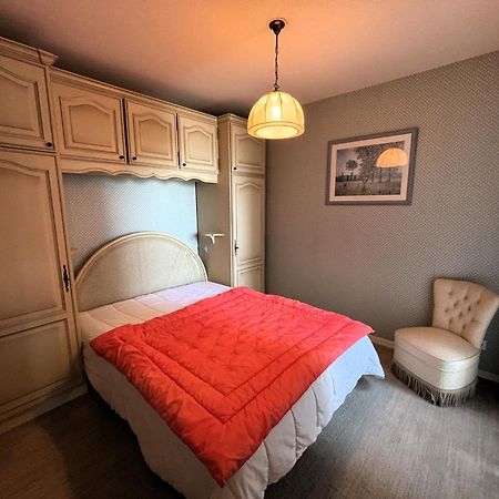 Appartement T2 Avec Balcon Et Vue Mer, 1Er Etage, Ascenseur, Tv, Cuisine Equipee - Fr-1-197-466 莱萨布勒-多洛讷 外观 照片